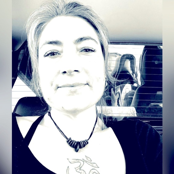 Meet your Posher, Jacey and Ginger - Picture 2 of 11